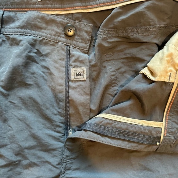 Men’s REI Co-op Adventures Cargo Pants 40 x 30 dark grey - Picture 6 of 8